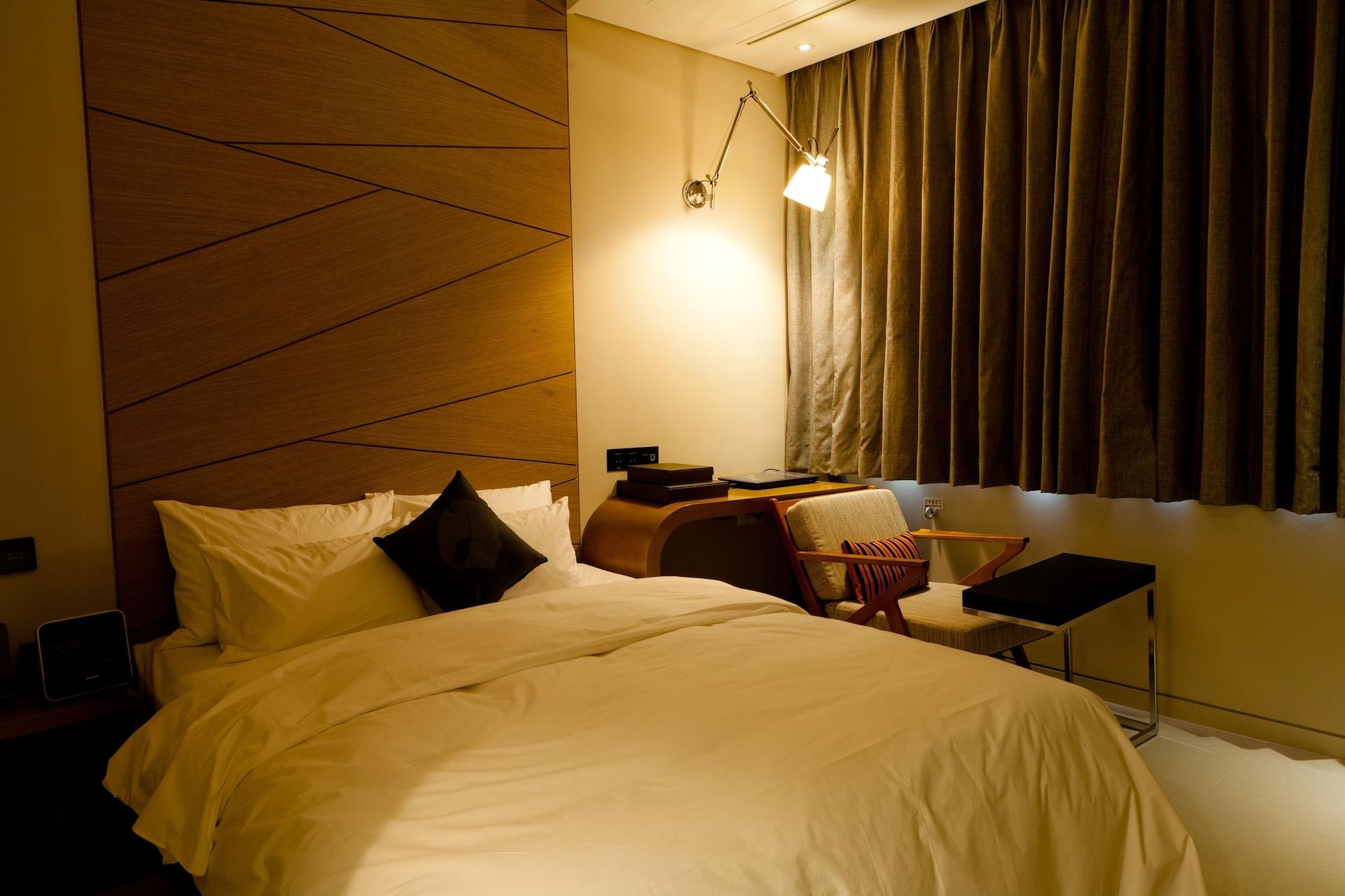 Hotel The Designers Hongdae Сеул Екстериор снимка