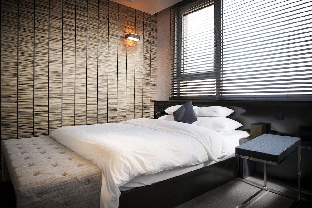 Hotel The Designers Hongdae Сеул Екстериор снимка