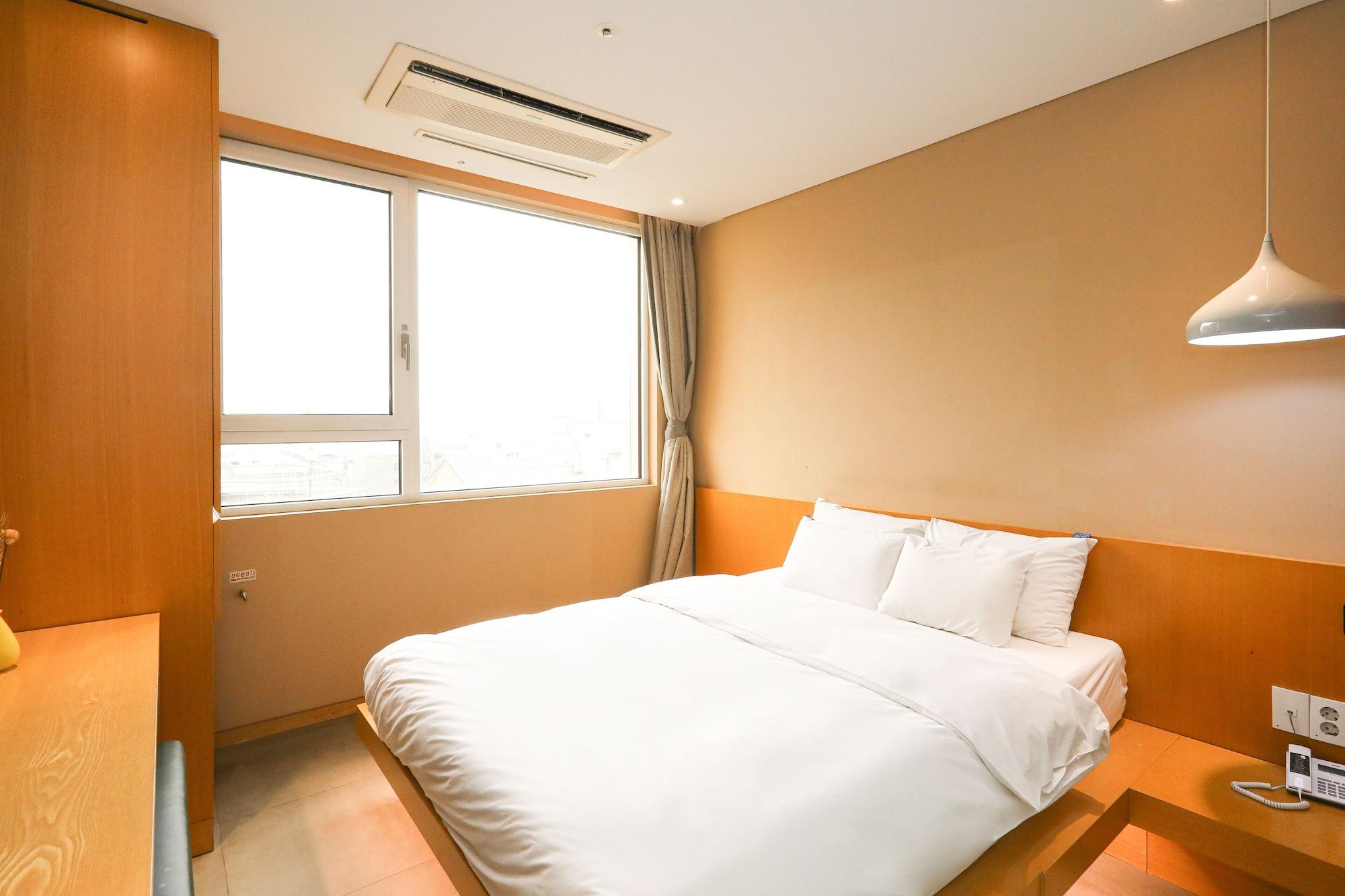 Hotel The Designers Hongdae Сеул Екстериор снимка