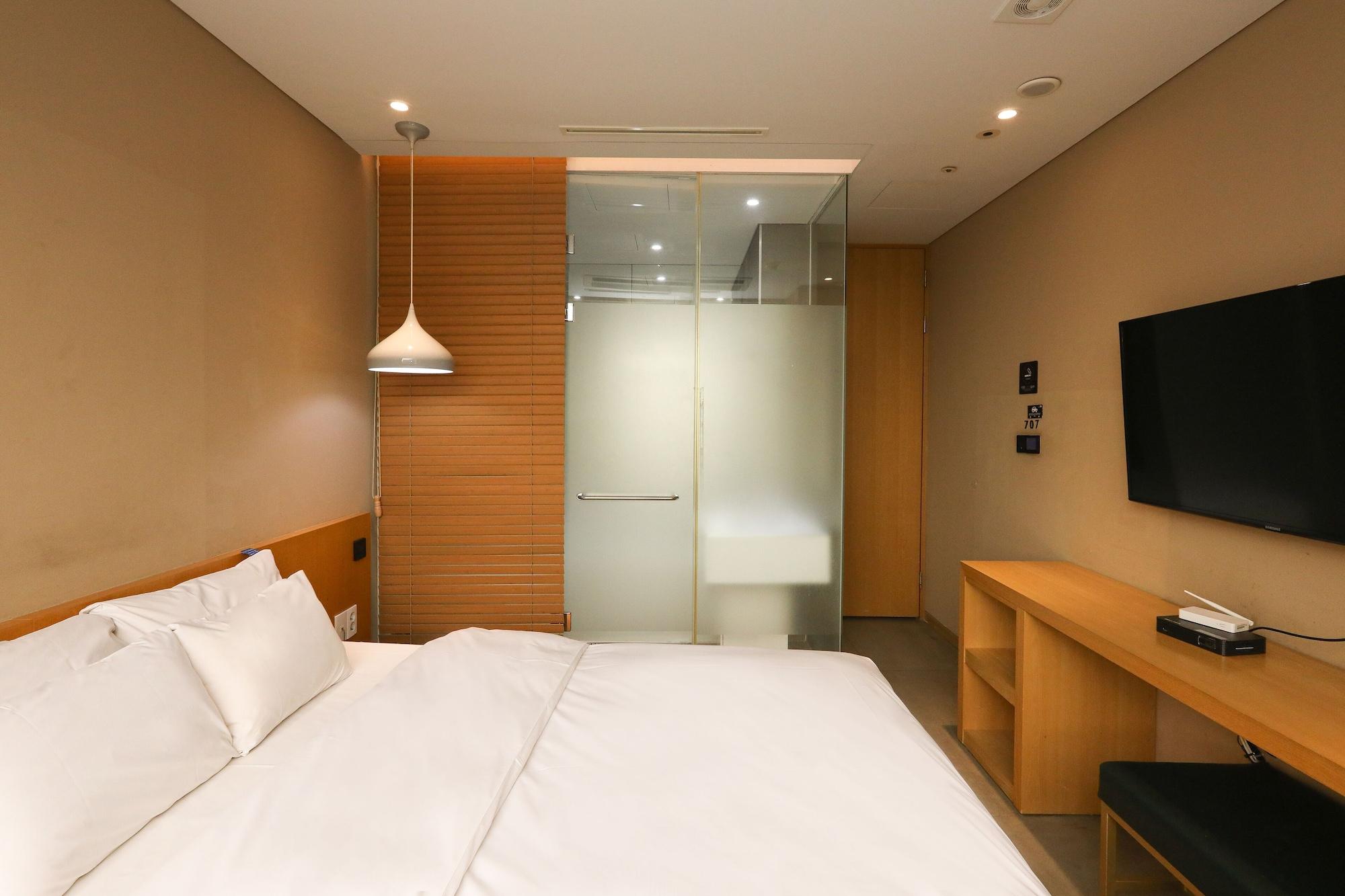 Hotel The Designers Hongdae Сеул Екстериор снимка
