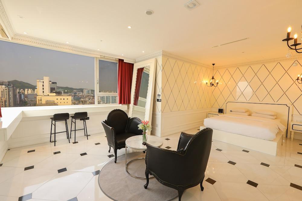 Hotel The Designers Hongdae Сеул Екстериор снимка